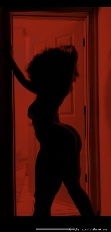 chicks with dicks onlyfans sexy naked galleries