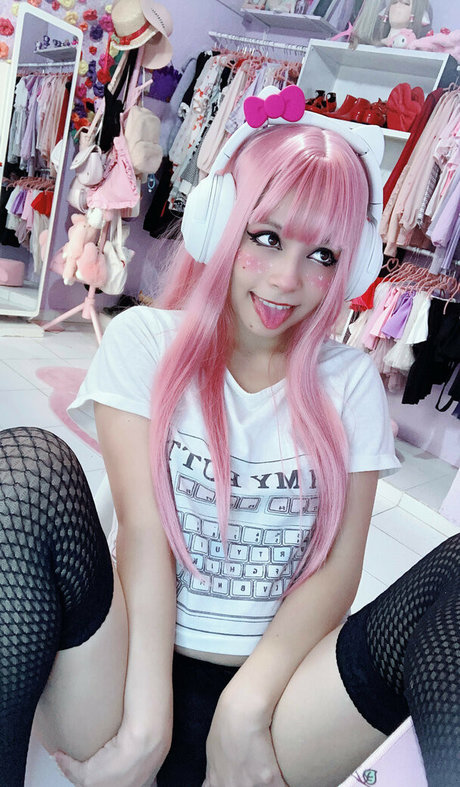 Fluffylissa exclusive actress img