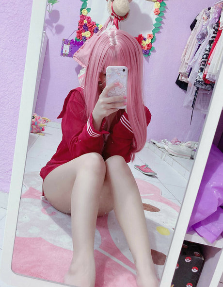 Fluffylissa exclusive model photo