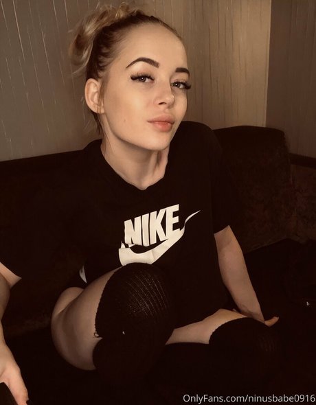 Ninus babe naked star image