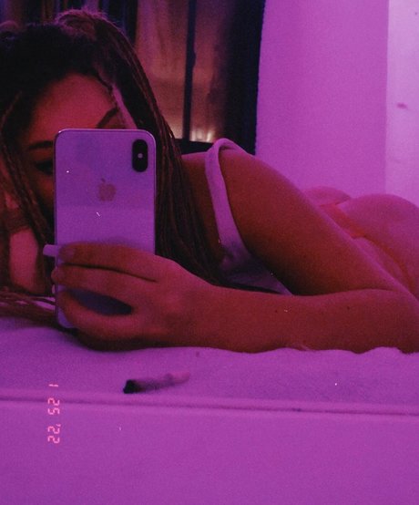 lesbian sex onlyfans pornographic photos