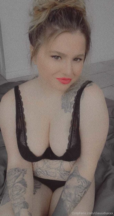 Claudia Lussier erotic star pictures