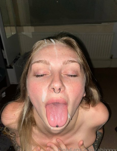 Abi Tumber star sex photo
