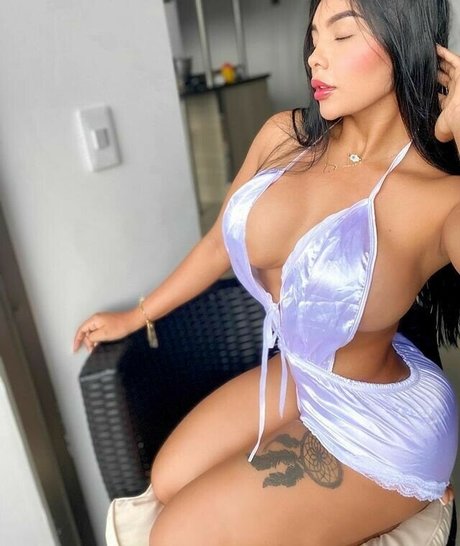 Carovelez Betancourth top pornstar photos