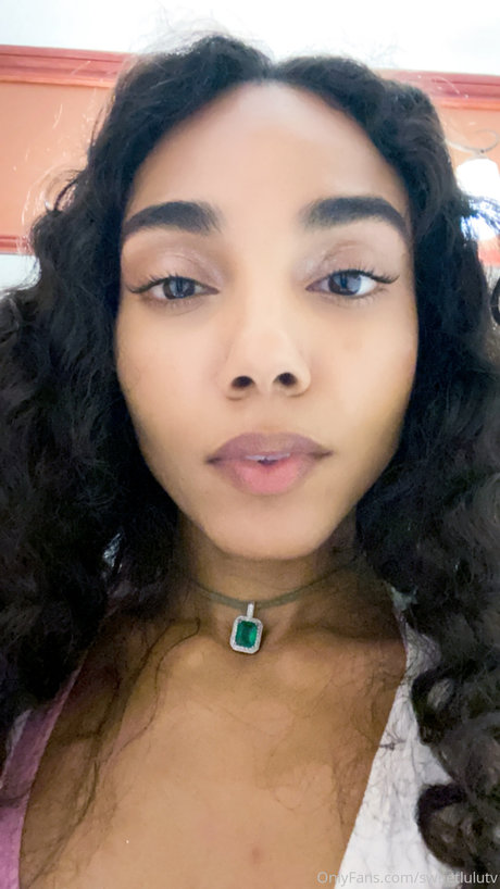 Sweet Lulu TV sexy model pictures