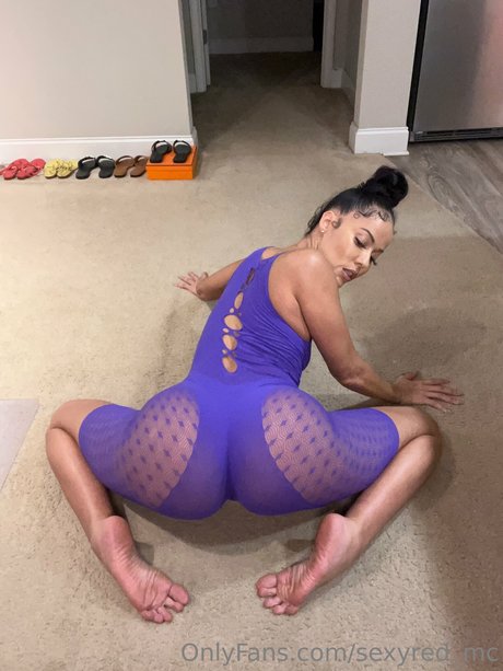 Sexy Red model sexy archive