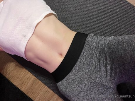 _Emily Something top model photos