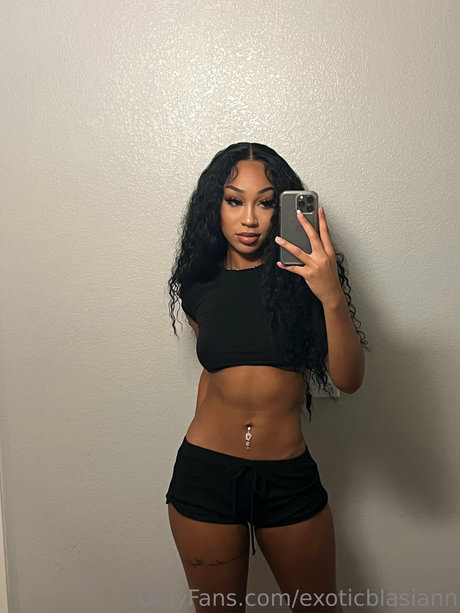 dark nipples onlyfans pornos galleries