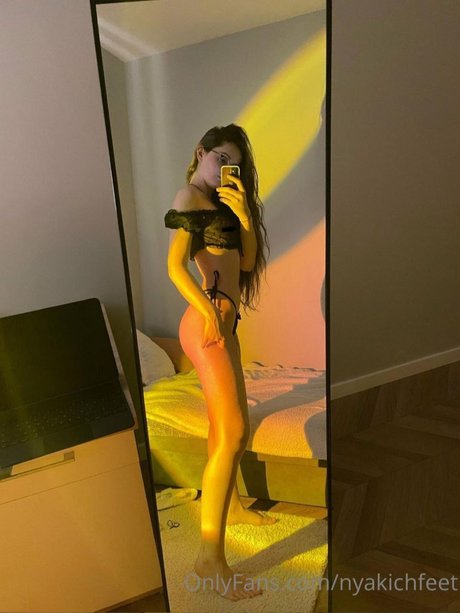 Nyakich pornstar nude pic