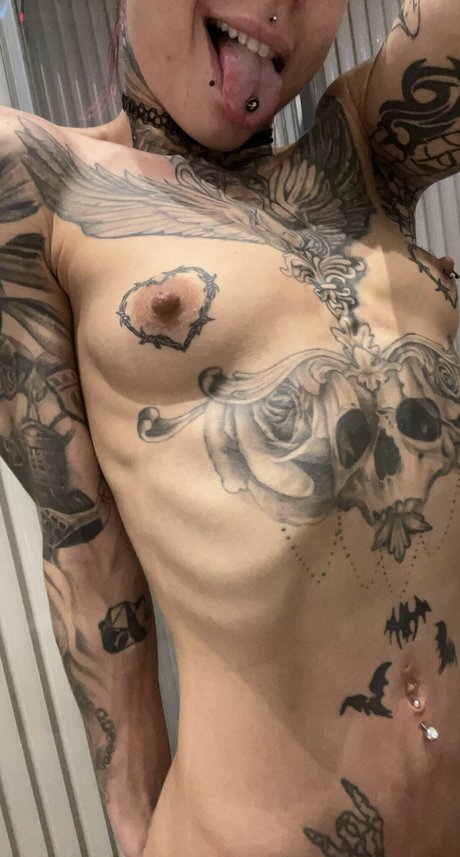 Luna Extreme_ exclusive model img