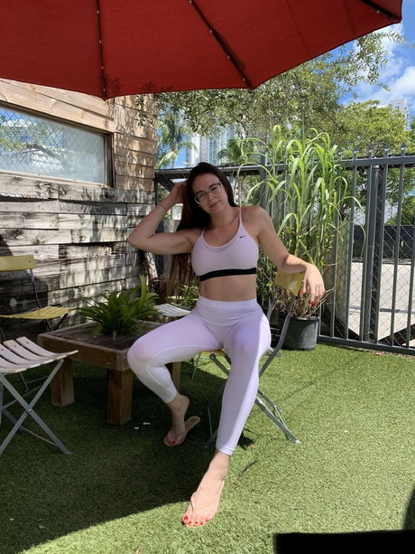 Rae Lynch_ model porn image