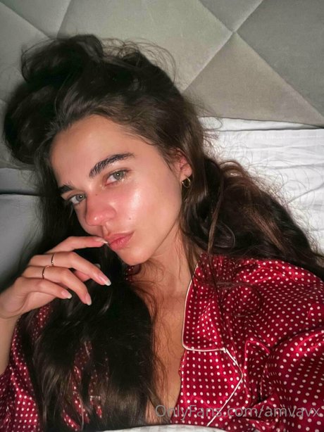 Ana Vavx exclusive pornstar images