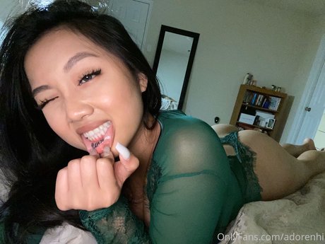 Adorenhi pornstar top photos