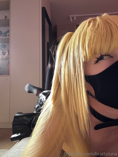 Brattyluna high quality model photos