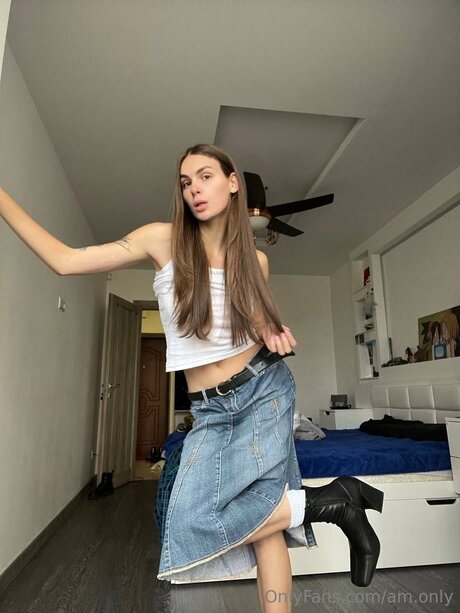 Am Only model adult photos