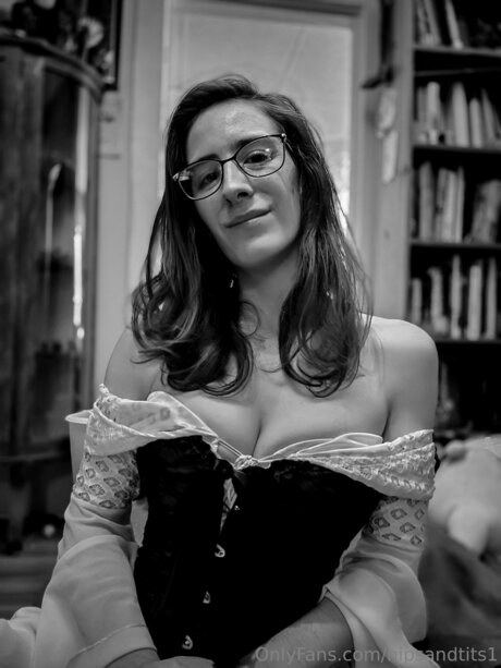 Hipsandtits1 hd pornstar archive