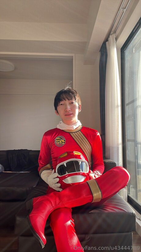 U43444789 star top pic