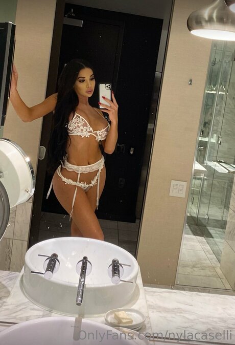 Nylajade pretty star img