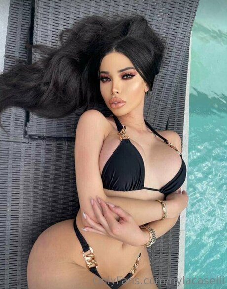 Nylajade model perfect photo