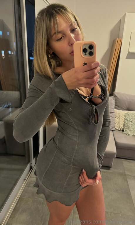 Stacyreganx star adult pics