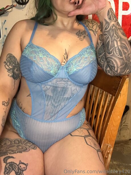 Wilderiley420 perfect pornstar pics