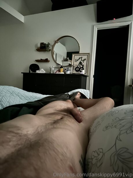 Danskippy6991vip nude model photos