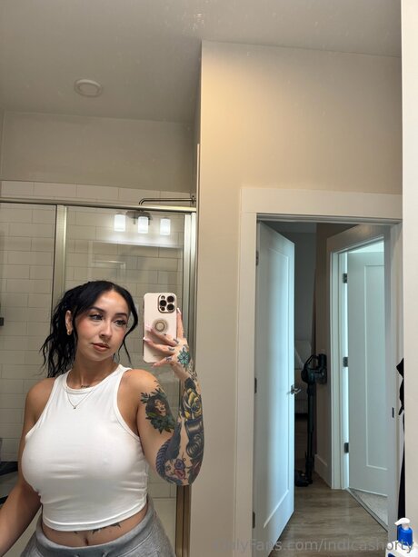 Indicashorty nude pornstar pictures