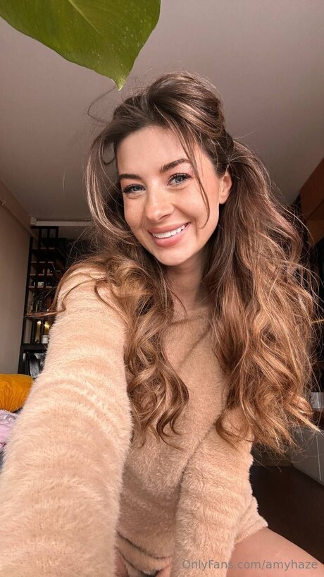 Amyhaze art pornstar img