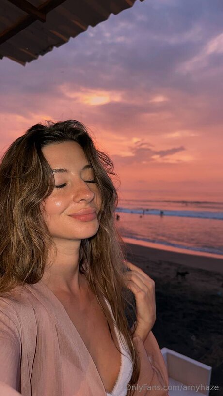 Amyhaze pornographic actress pic