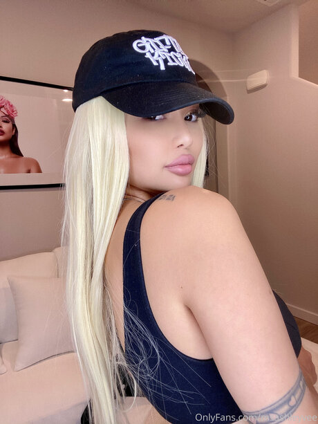 Travee perfect model images