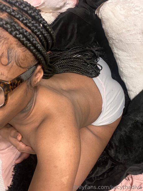 Juicythadiva star exclusive img