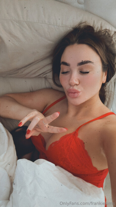 Frankiesims star adult pic