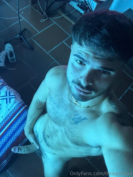 Thiaguitoox porn model archive