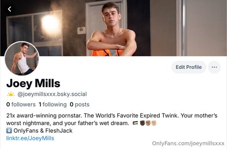 Joeymillsxxx hd model pic