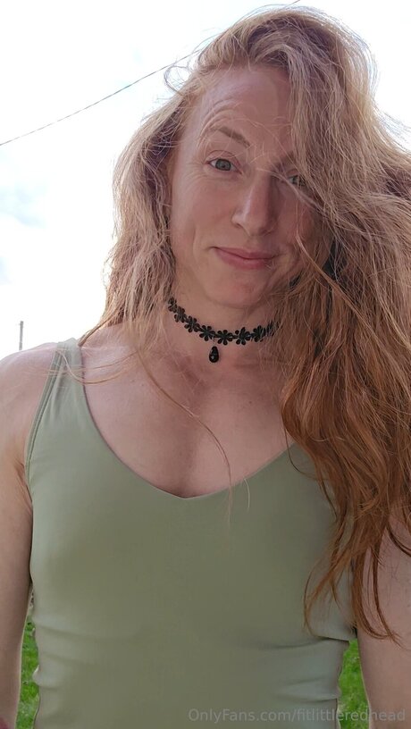 Fitlittleredhead high quality model photo