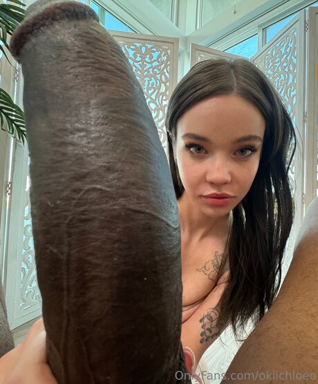 Okiichloeo naked model galleries