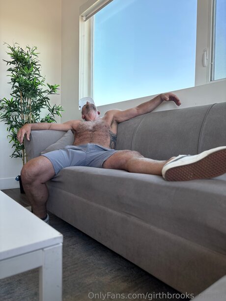 Girthbrooks Official star adult img