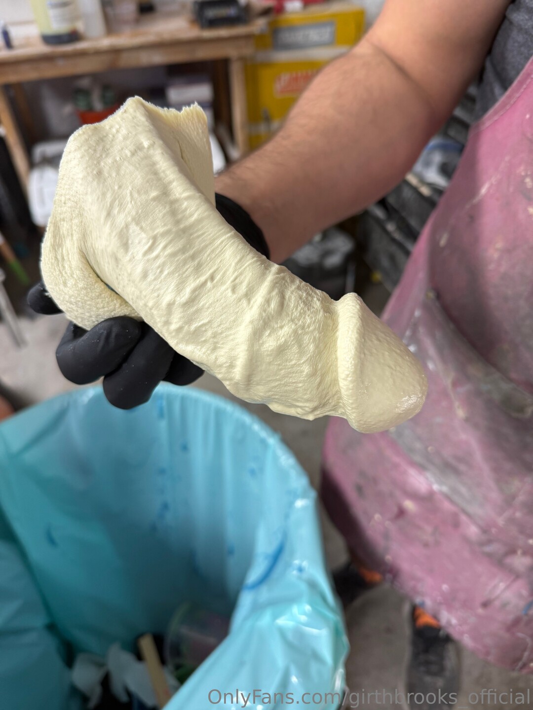 Girthbrooks Official art actress image