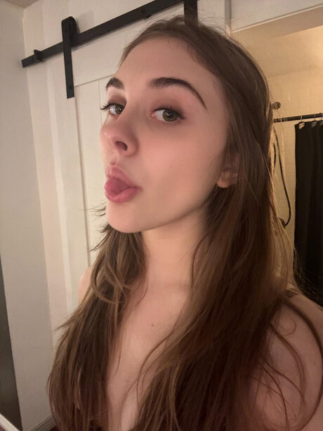 F Iona free model image