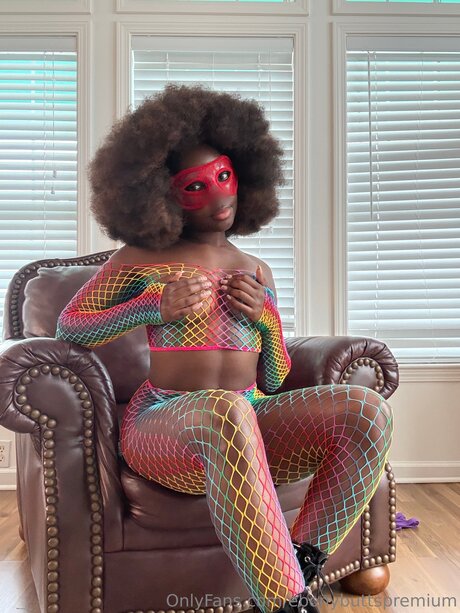 strawberry milk onlyfans top photo