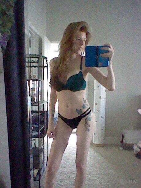 Scarletdame model adult archive