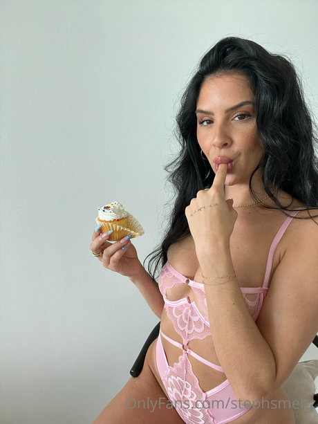 Stephanie Smeltz pornstar naked photo