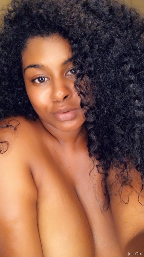 _Omi Stark model beautiful archive