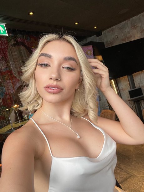 bunny xxx onlyfans sexy nude picture