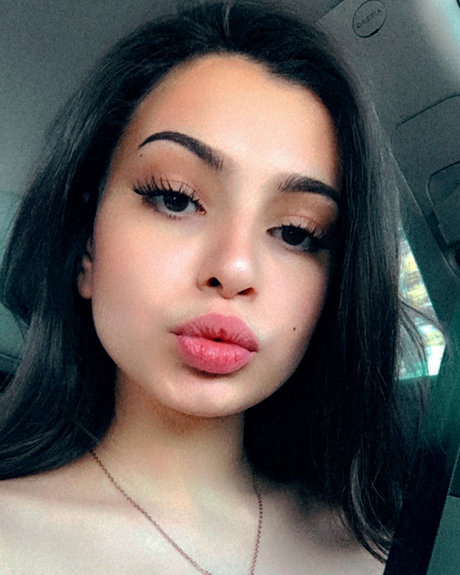 Duuumbass_ erotic model galleries