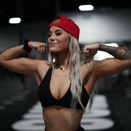 Mackenzie Ray_ model exclusive pic