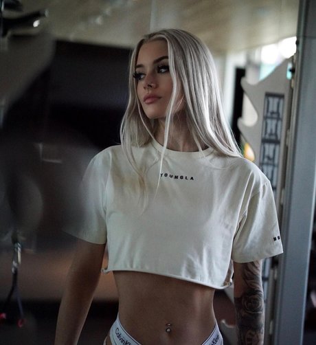 Mackenzie Ray_ star art photos