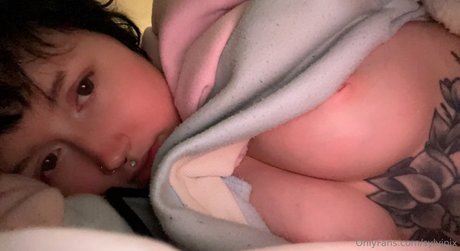 Sylvipix Young Goth Milf nice actress picture