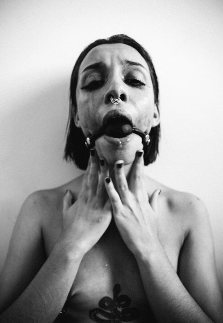 Pimenta sexy star photos