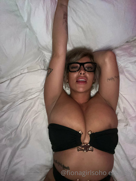 Fiona Siciliano star sex photos